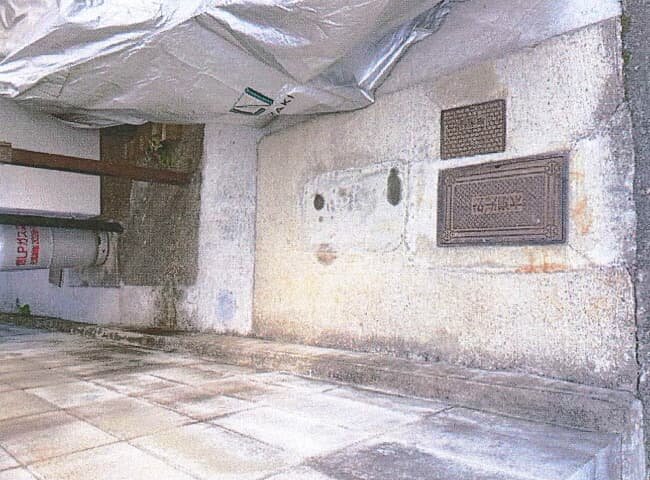 セントラル浄水器施工前のコンクリートの状態